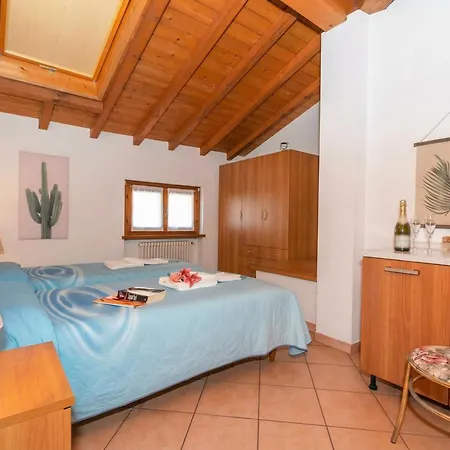 Garibaldi View Apartment