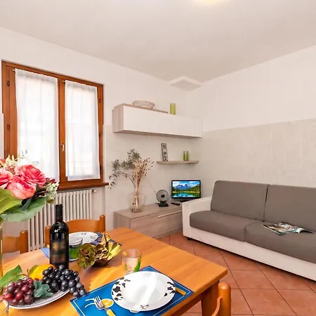 Garibaldi View Apartment